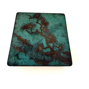 Rara scatola per sigarette WMF Ikora di Paul Haustein — Art Déco, ottone patinato e legno, Germania anni '30, 10 x 10 cm
