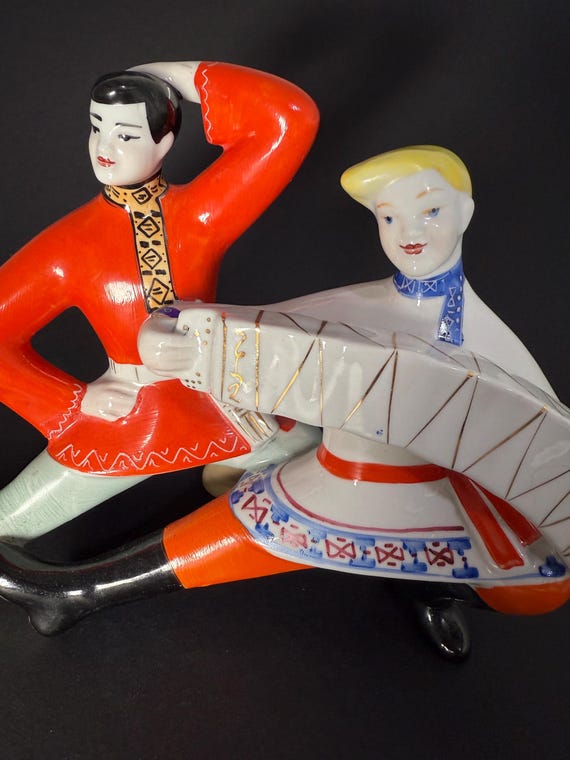 ロシア製 磁器像 ダンサー ビンテージ ソ連、ロシア製 磁器像 ダンサー