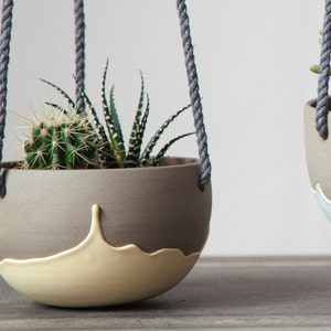 Small hanging planter with yellow drips , Small plant holder , Handmade hanging planter , Hanging plant pot