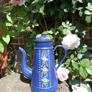 enameled coffee pot