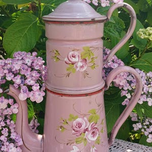 Enameled coffee pot