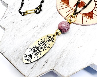 18" Flower With Evil Eye Pendant Necklace With Gemstone