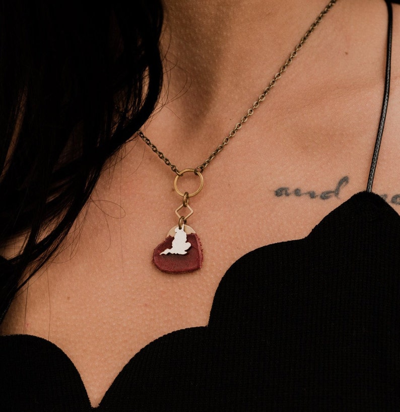 Gift For Her. Leather Heart Pendant Necklace For Women With State Charm. Unique Girlfriend Gift Available In Many Colors Incl Black and Red image 3