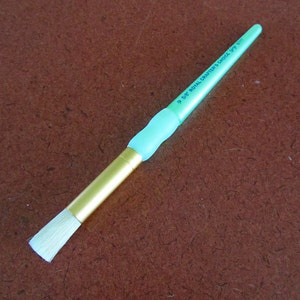 5/8" Stencil Brush, Natural White Bristle, Perfect for stenciling
