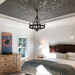 Flock Of Cranes Wall Stencil - LARGE WALL STENCIL – Bird Wall Stencil - Easy to Use Wall Stencil for a Quick Room Update - Stencil for Walls imagen 4