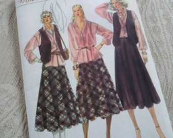 Patrón de costura vintage para mujer, modelo Vogue n.° 7192, para blusa, top, chaleco y falda, talla 10.