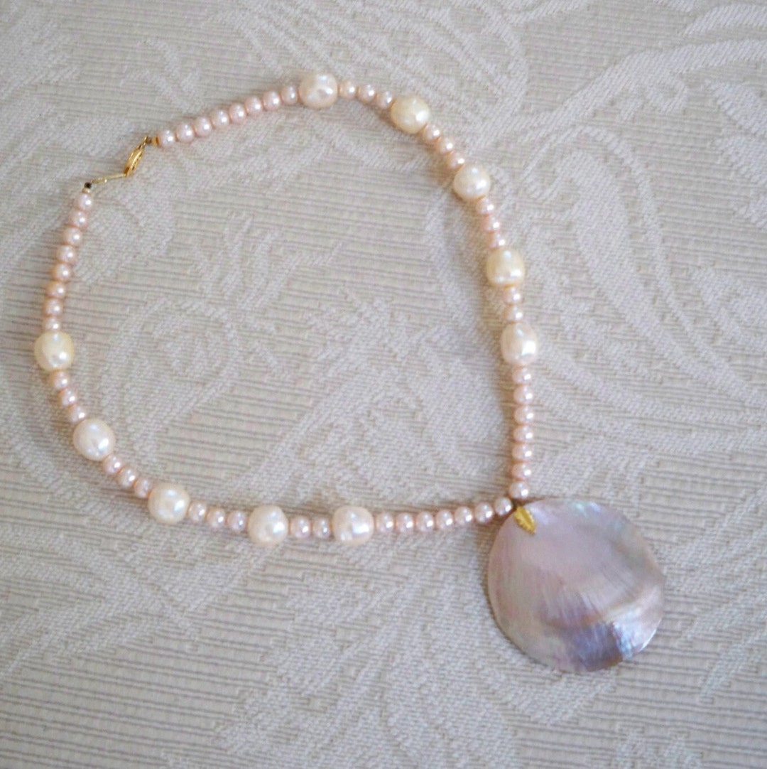 Vintage Jewelry Necklace Faux Pearl Shell Pale Pink Pendant Choker Necklace Etsy