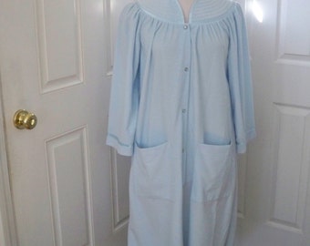Vintage Clothing Nightwear Women's Blue Robe Size Small Barbizon