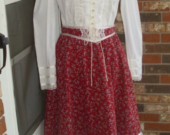 Gunne Sax Skirt in Cranberry Calico with Ribbon and Lace