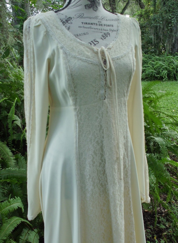Gunne Sax Black Label Dress Ren Style in Cream wi… - image 7