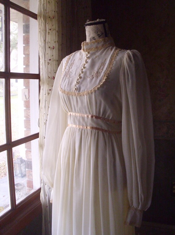 Gunne Sax Gold Label Dress Cream Voile, Ribbon and Lace Size