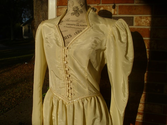 Gunne Sax Dress  Cream Taffeta and Satin Size 13 … - image 4
