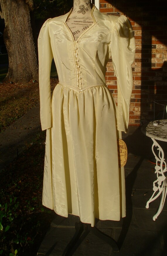 Gunne Sax Dress  Cream Taffeta and Satin Size 13 … - image 7