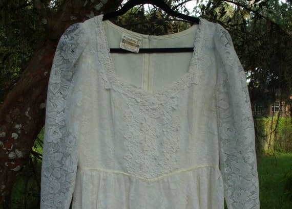 Gunne Sax Dress Bridal White Ribbon and Lace Size