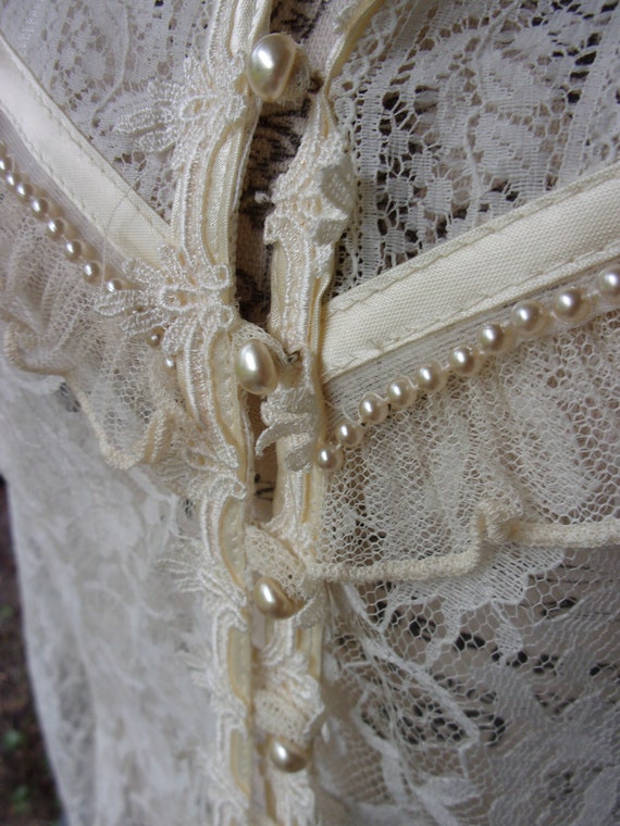 Gunne Sax Lace Jacket with Pearled Accents - image 4