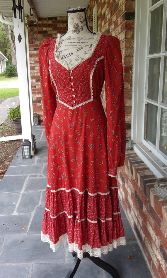 Gunne Sax Boho Dress Red Calicoes and Lace