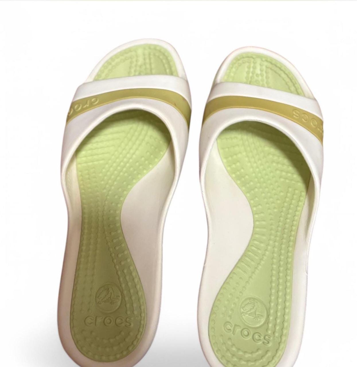crocs women's wedge heels