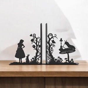 Story Lovers Bookend