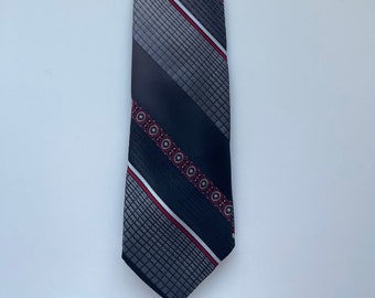 Pauline Trigere Vintage Striped Tie Grey Black Red 70s tie