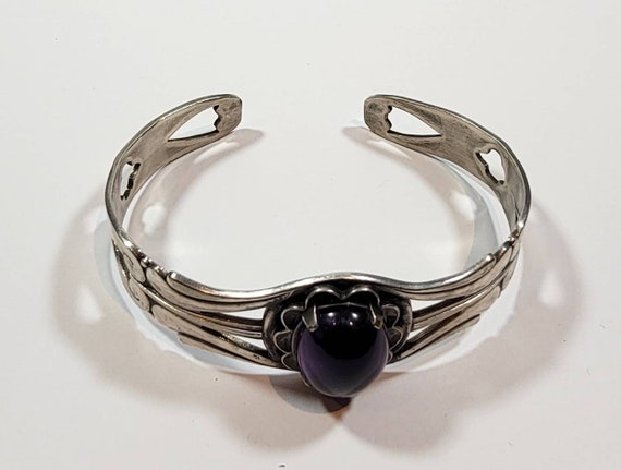 amethyst cabochon bracelet silver tone metal cuff - image 5