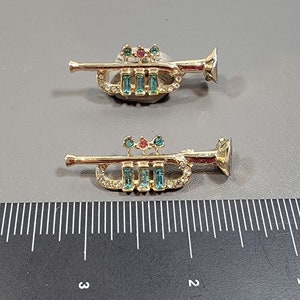 cornet brooch gold tone pastel rhinestones