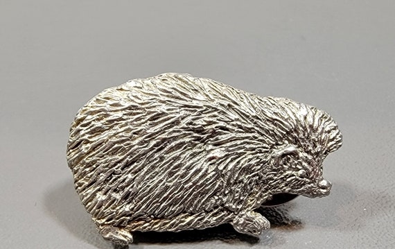 hedgehog brooch small pewter highly detailed