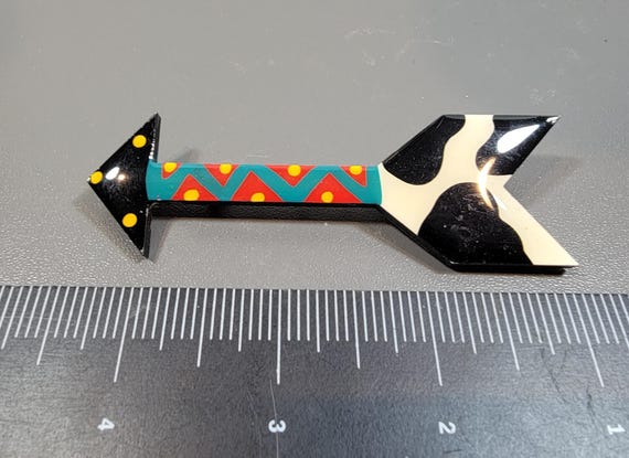 arrow brooch love token memphis modern multicolor paint