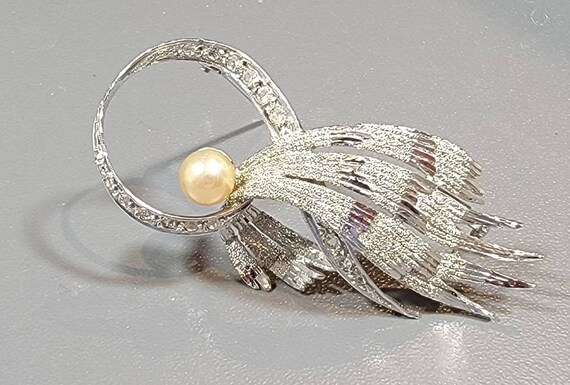 modernist brooch faux pearl sterling silver rhine… - image 1