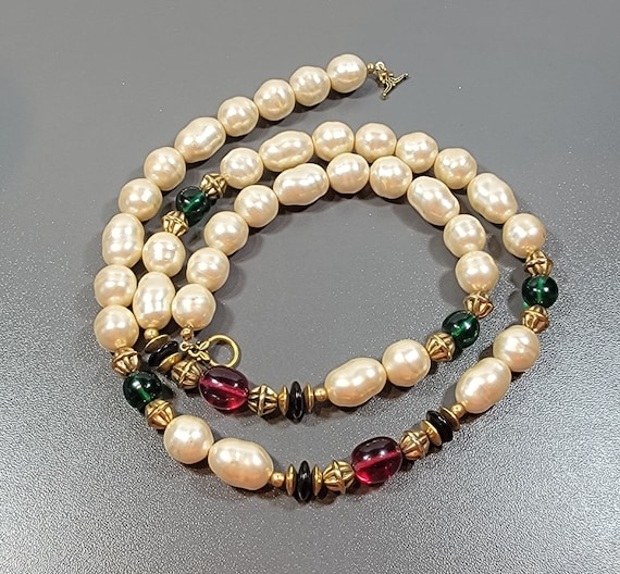 pearl necklace rich jewel toned beads ruby red emerald green glass