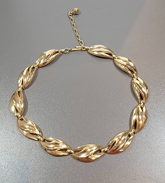 Trifari golden link choker necklace flexible adjustable necklace
