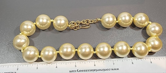 jumbo pearl Necklace big bold adjustable choker a… - image 3