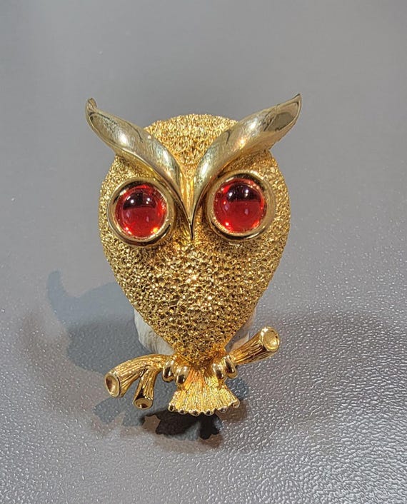 owl brooch whimsical design big red eyes gold tone metal