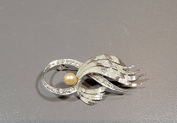 modernist brooch faux pearl sterling silver rhine… - image 4