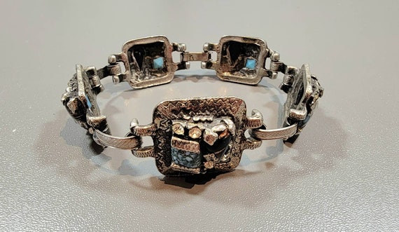 blue rhinestone bracelet silvertone links and setting