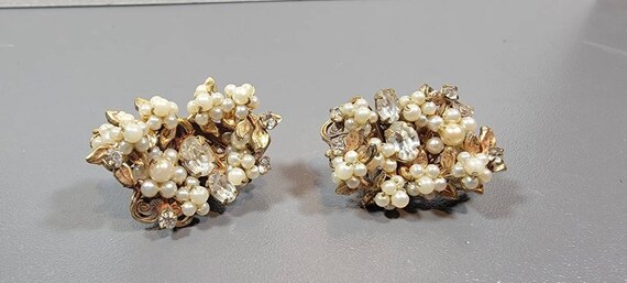 pearl earrings haskell style wired pearls rhinestone clip on original by Robert