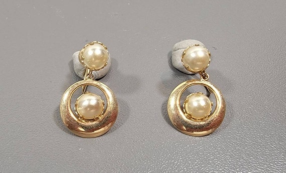 art deco pearl earrings 10 karat yellow gold faux pearls