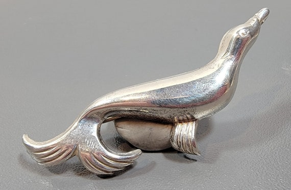 Seal brooch sterling silver pinniped zoo creature