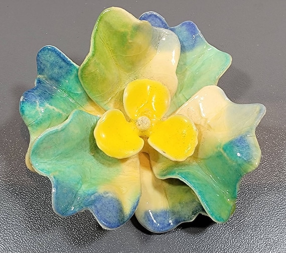 flower brooch large rose poppy peony plastic brooch vintage seventies flower power blue green