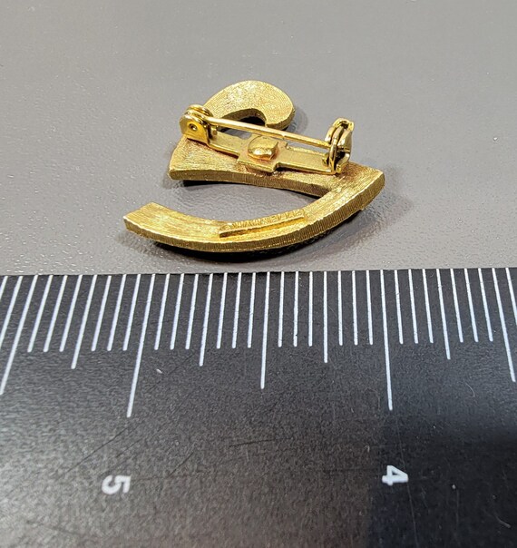 brooch initial pin letter v cursive script gold t… - image 4