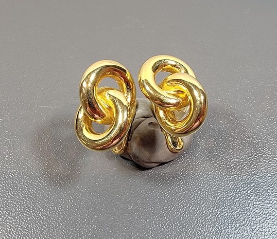 knot cufflinks gold plated metal base metal