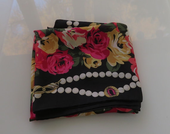 Rose silk scarf Glorious colors string of pearls … - image 4