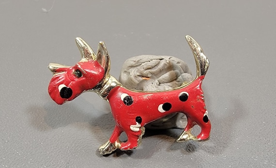 dog brooch base metal red enamel scottie abstract modern design