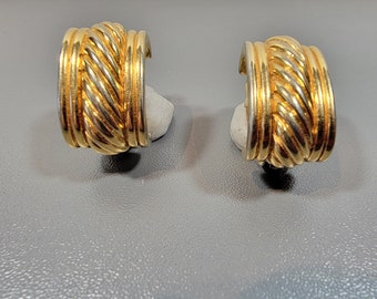 CINER Earrings Clip on Gold Tone Rich Luxury Look - Etsy