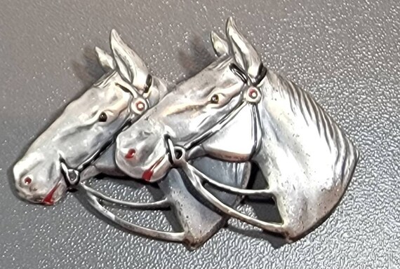 Horse brooch sterling silver uncas enamel painted details