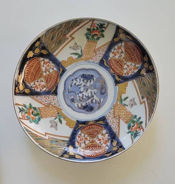 imari charger plate japanese porcelain dragon motif 7 inch diameter