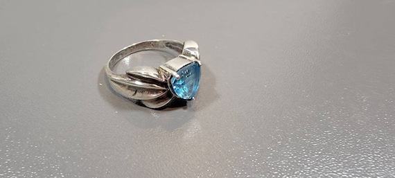 sterling silver ring blue crystal stone fancy dinner ring