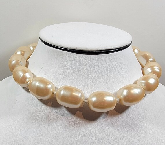 pearls Necklace big bold adjustable
