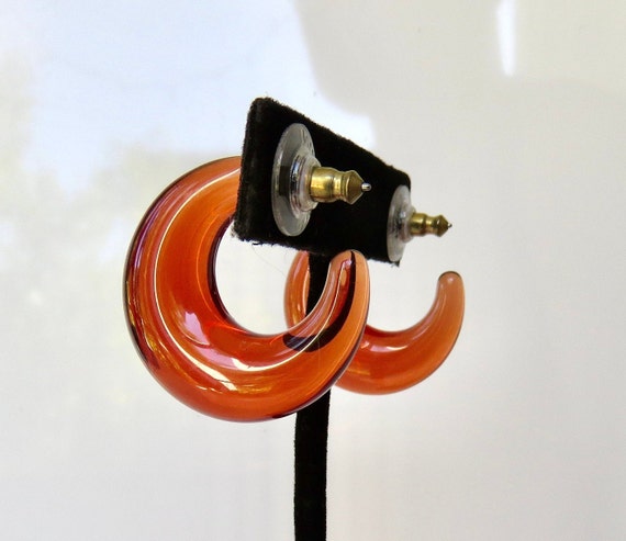 peach resin hoop earrings pierced see through lar… - image 3