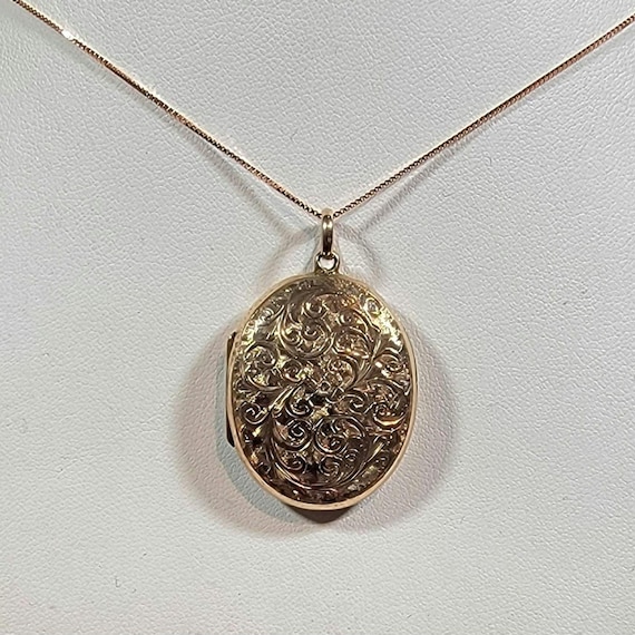 oval locket gold filled chased engraved monogram lovely antique photo