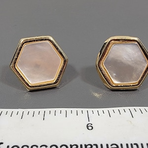 Gold earrings peter brams earrings 14 karat yellow gold studs mother of pearl